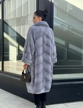 Голубая норковая шуба английский воротник, фасон кокон