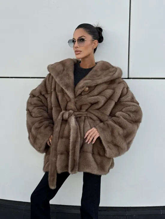 Норковая шуба автоледи с капюшоном кобра, цвет Тортор