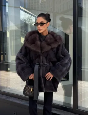 Норковый полушубок с меховым капюшоном из куницы, цвет графит
