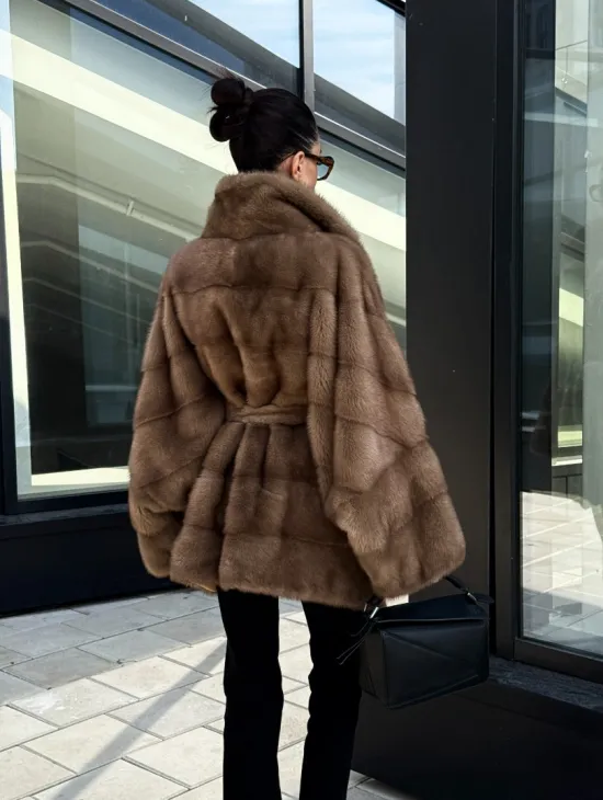 Шуба норковая летучая мышь английский воротник, оверсайз - цвет темный пастель