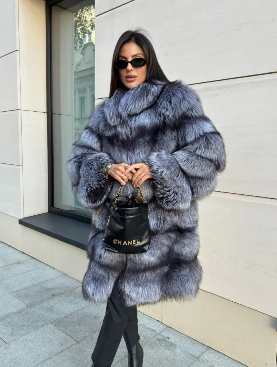 Шуба натуральная из чернобурки стойка воротник