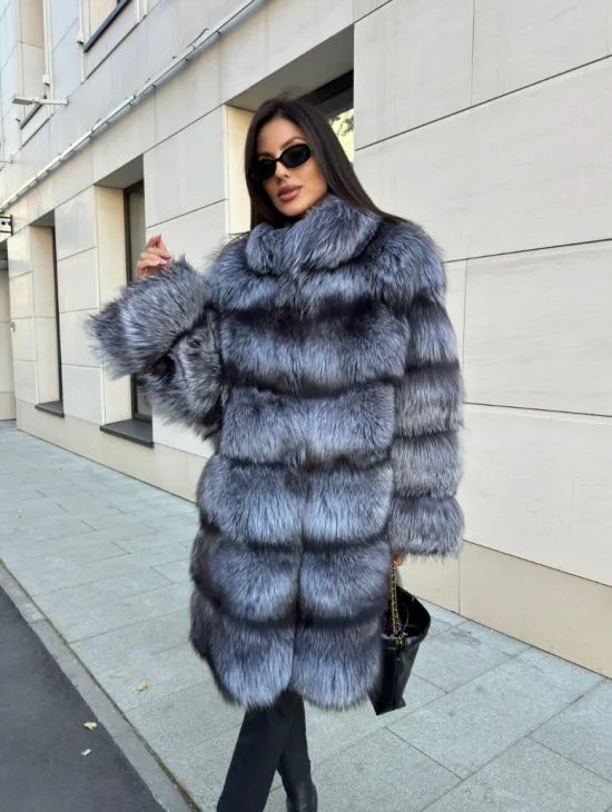 Шуба натуральная из чернобурки стойка воротник