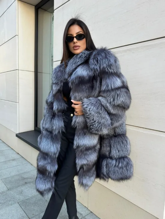 Шуба натуральная из чернобурки стойка воротник