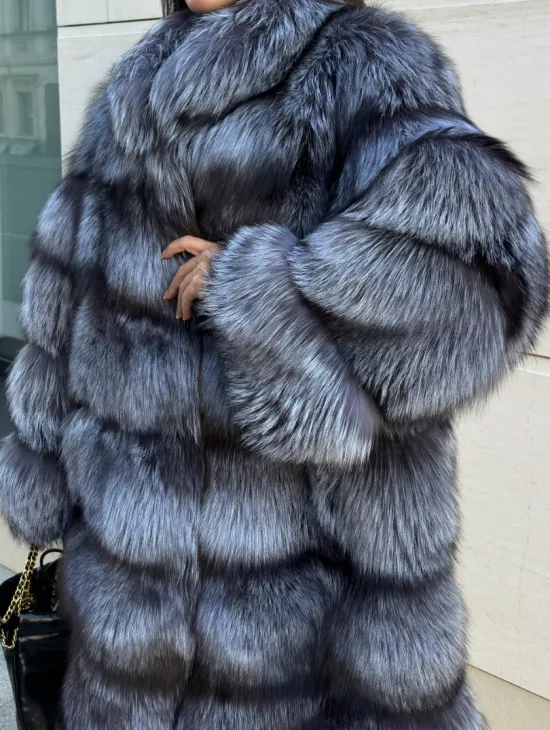 Шуба натуральная из чернобурки стойка воротник