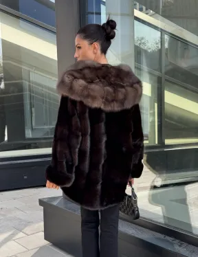 Шуба автоледи из меха норки с капюшоном куницы - шоколад