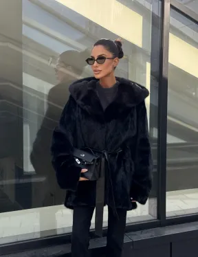 Шуба норковая натуральная с капюшоном кобра - накладные карманы