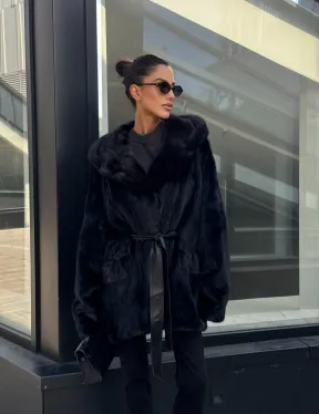 Шуба норковая натуральная с капюшоном кобра - накладные карманы