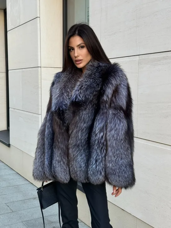 Шуба из меха чернобурки с английским воротником, цельные пластины - серая