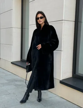 Меховое пальто из аукционного меха норки SAGA FURS, V-образный воротник