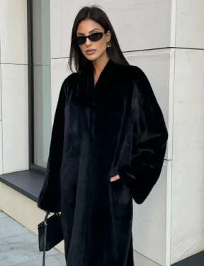 Меховое пальто из аукционного меха норки SAGA FURS, V-образный воротник