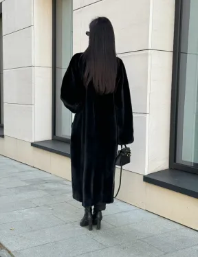 Меховое пальто из аукционного меха норки SAGA FURS, V-образный воротник