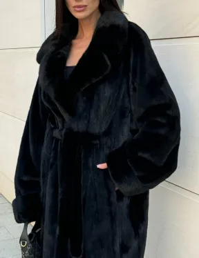 Длинная шуба кимоно Luxury Fashion из меха норки SAGA FURS - английский воротник