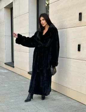 Длинная шуба кимоно Luxury Fashion из меха норки SAGA FURS - английский воротник