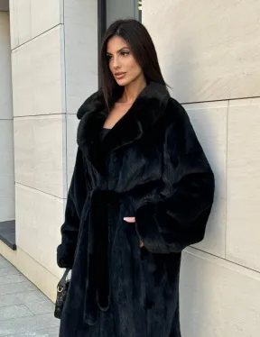 Длинная шуба кимоно Luxury Fashion из меха норки SAGA FURS - английский воротник