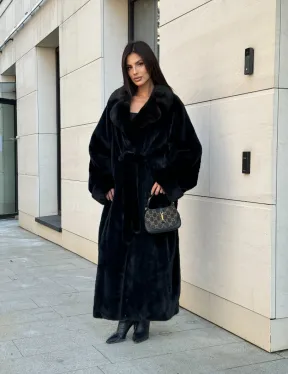 Длинная шуба кимоно Luxury Fashion из меха норки SAGA FURS - английский воротник
