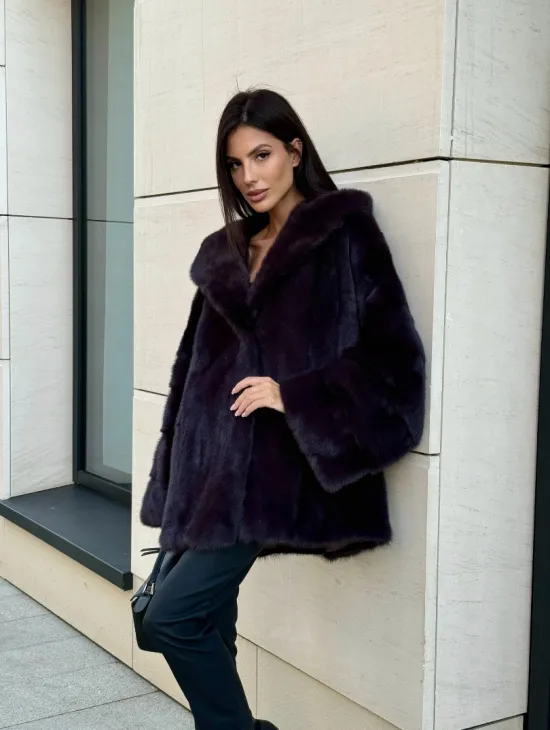 Меховое полупальто из аукционной норки с капюшоном Dark violet