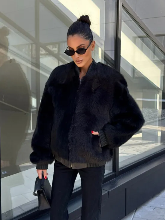 Бомбер женский из натуральной тосканы - черный