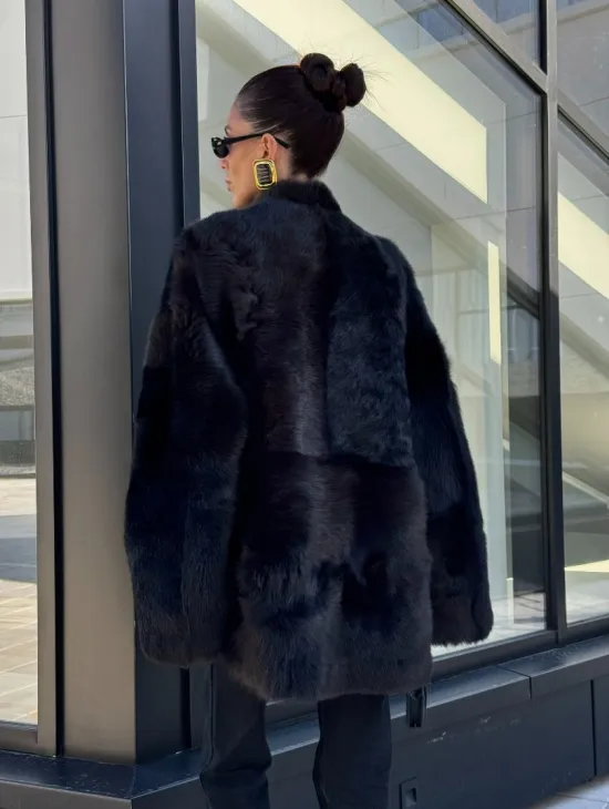 Двухсторонняя черная шуба-дублёнка из итальянской  тосканы