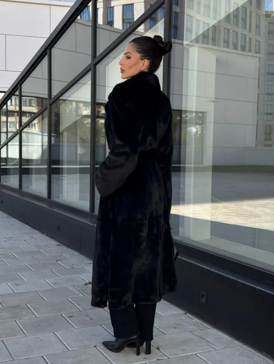 Классическая норковая шуба в финской норке Black с накладными карманами