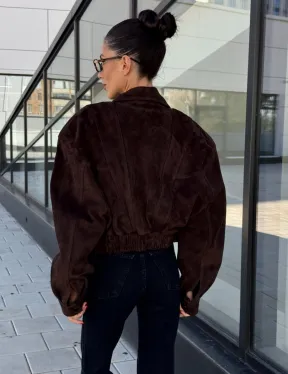 Женская короткая натуральная замшевая куртка - цвет коричневый