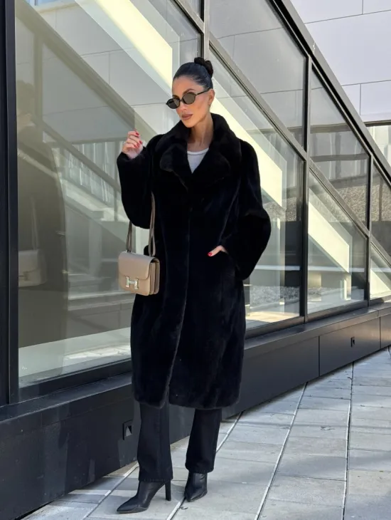 Шуба из аукционного меха норки Kopenhagen Fur, английский воротник - фасон баллон