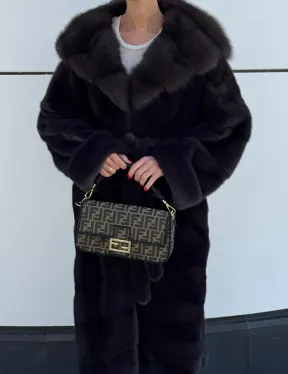 Шуба норковая с капюшоном из меха куница - цвет уголь