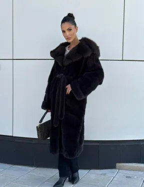 Шуба норковая с капюшоном из меха куница - цвет уголь