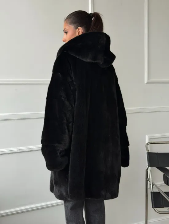 Шуба натуральная женская из норки Blackglama с капюшоном