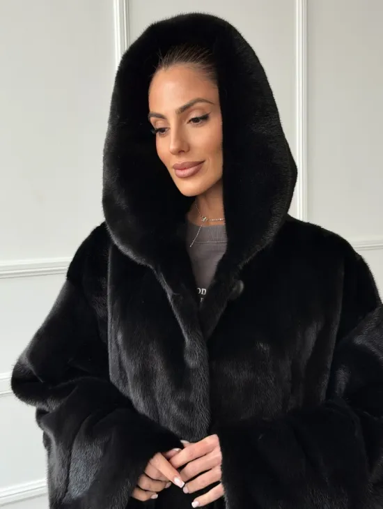 Шуба натуральная женская из норки Blackglama с капюшоном