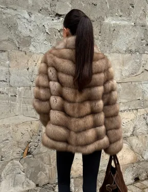 Полушубок из меха куницы пастель английский воротник