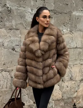 Полушубок из меха куницы пастель английский воротник