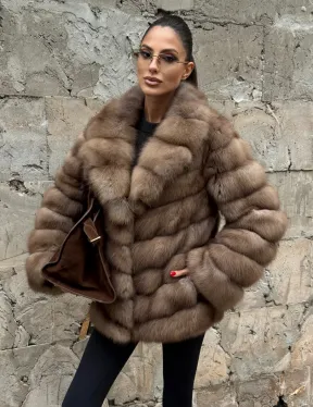 Полушубок из меха куницы пастель английский воротник