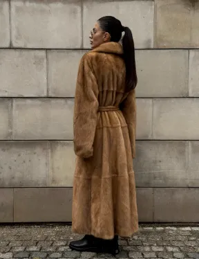 Шуба - халат maxi из меха норки Caramel с накладными карманами