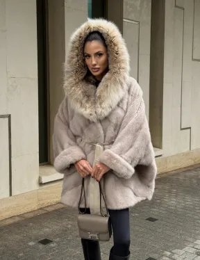 Шуба норковая кимоно с капюшоном из меха рыси, летучая мышь