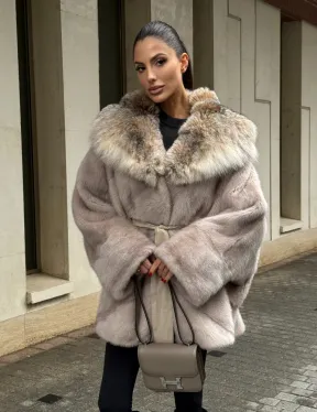 Шуба норковая кимоно с капюшоном из меха рыси, летучая мышь