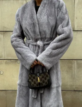 Шуба из голубой скандинавской норки без воротника с поясом “Fashion trend 2024-2025“