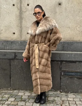 Длинная шуба кимоно из норки Pastel с капюшоном из меха рыси