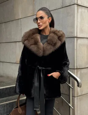 Шуба автоледи из норки Black с потайным поясом и капюшоном из меха куницы