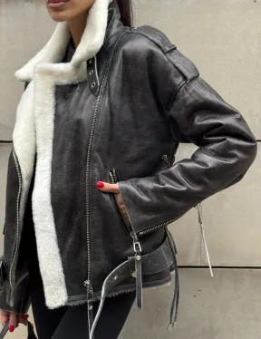 Коротка женская дубленка Vintage Grey из белой овчины мериноса, боковой шнуровкой и накладной пояс