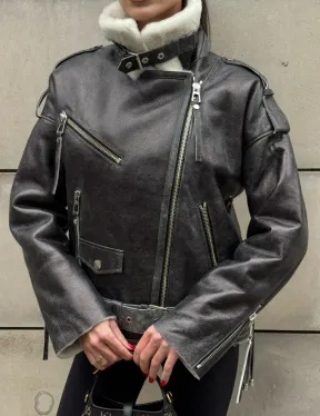 Коротка женская дубленка Vintage Grey из белой овчины мериноса, боковой шнуровкой и накладной пояс