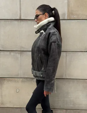 Коротка женская дубленка Vintage Grey из белой овчины мериноса, боковой шнуровкой и накладной пояс