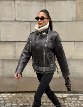 Коротка женская дубленка Vintage Grey из белой овчины мериноса, боковой шнуровкой и накладной пояс