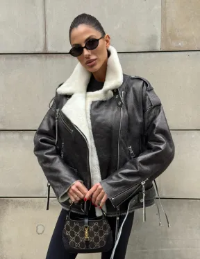 Коротка женская дубленка Vintage Grey из белой овчины мериноса, боковой шнуровкой и накладной пояс