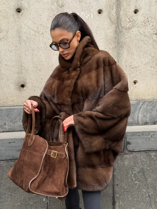 Полушубок из меха норки Brown Velvet, английский воротник фасон - летучая мышь