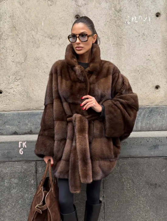 Полушубок из меха норки Brown Velvet, английский воротник фасон - летучая мышь