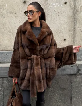 Полушубок из меха норки Brown Velvet, английский воротник фасон - летучая мышь