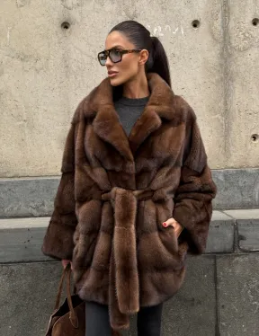 Полушубок из меха норки Brown Velvet, английский воротник фасон - летучая мышь