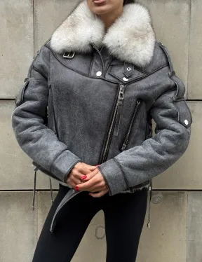 Стильная косуха-дубленка Vintage Grey с воротником из меха песца со шнуровкой на спине