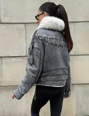 Стильная косуха-дубленка Vintage Grey с воротником из меха песца со шнуровкой на спине