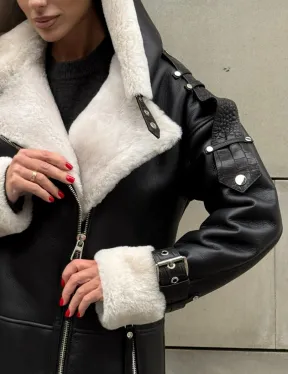 Черная удлиненная дубленка авиатор  с капюшоном на белой овчине